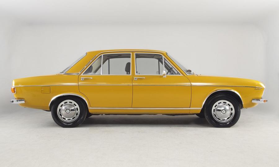 Audi 100 (C1) 1968 года  (UK) (фото 3 из 9)
